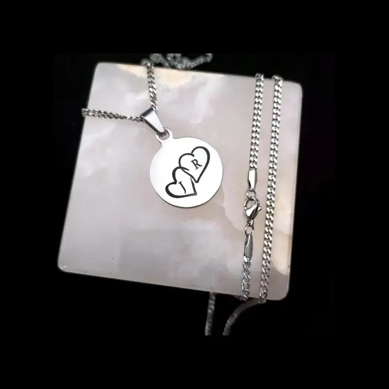 Ketting met letters zilver kleurig