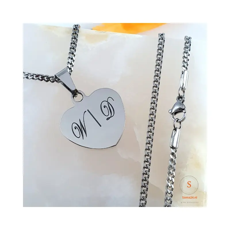 Bedel Initialen hartje graveren met ketting