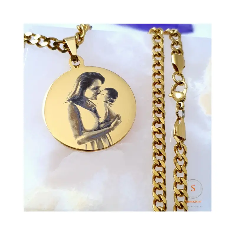 Bedel met foto graveren goudkleurig met ketting